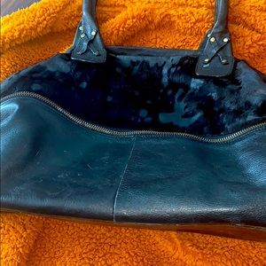 Black magnolia bag